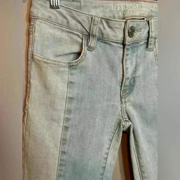 American Eagle Super Stretch Jeggjng Crop Light Two Toned Wash Size 2 - Picture 2 of 5